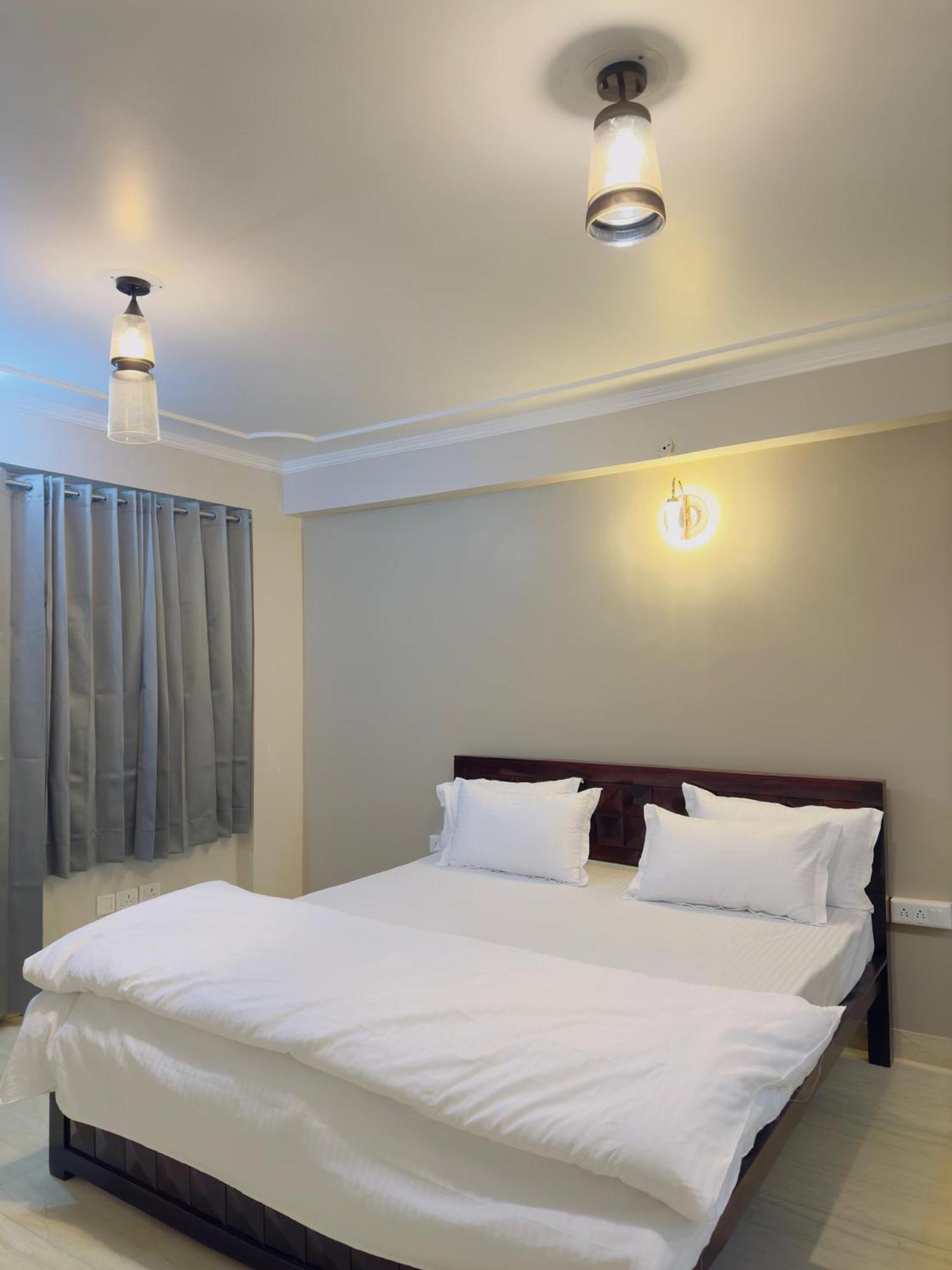 Penthouse By Cozystays Raja Park * Jaipur